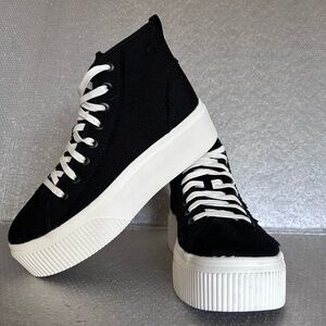 Dr. Scholl’s Size 9.5 High Top  black Platform For Now Hi Shoes